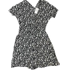 Chic Black and White Patterned Dress